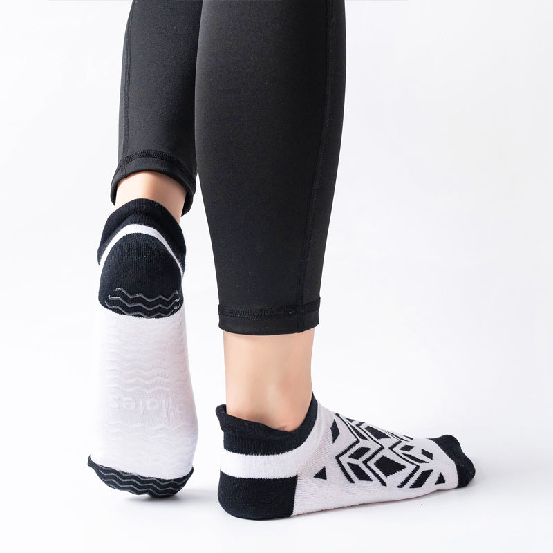 【Yoga Socks】D13黑白-女士提花毛圈圆头瑜伽普拉提运动袜