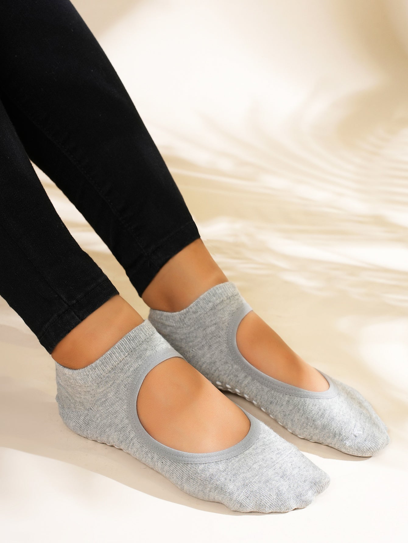 【Yoga Socks】E2浅麻灰-女士圆头瑜伽普拉提运动袜