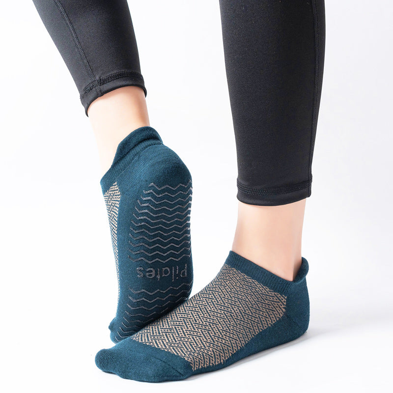 TAZK unisex terry sports socks D5 black and white