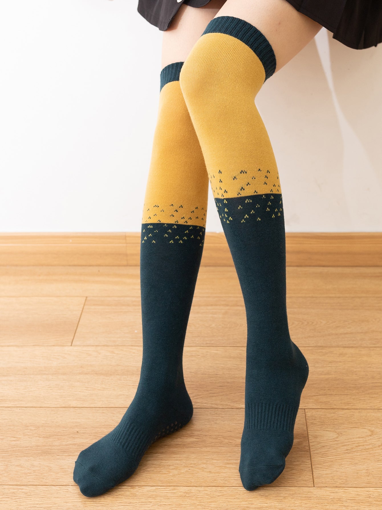 【Yoga Socks】Y1绿黄-女士撞色长筒圆头瑜伽普拉提运动袜
