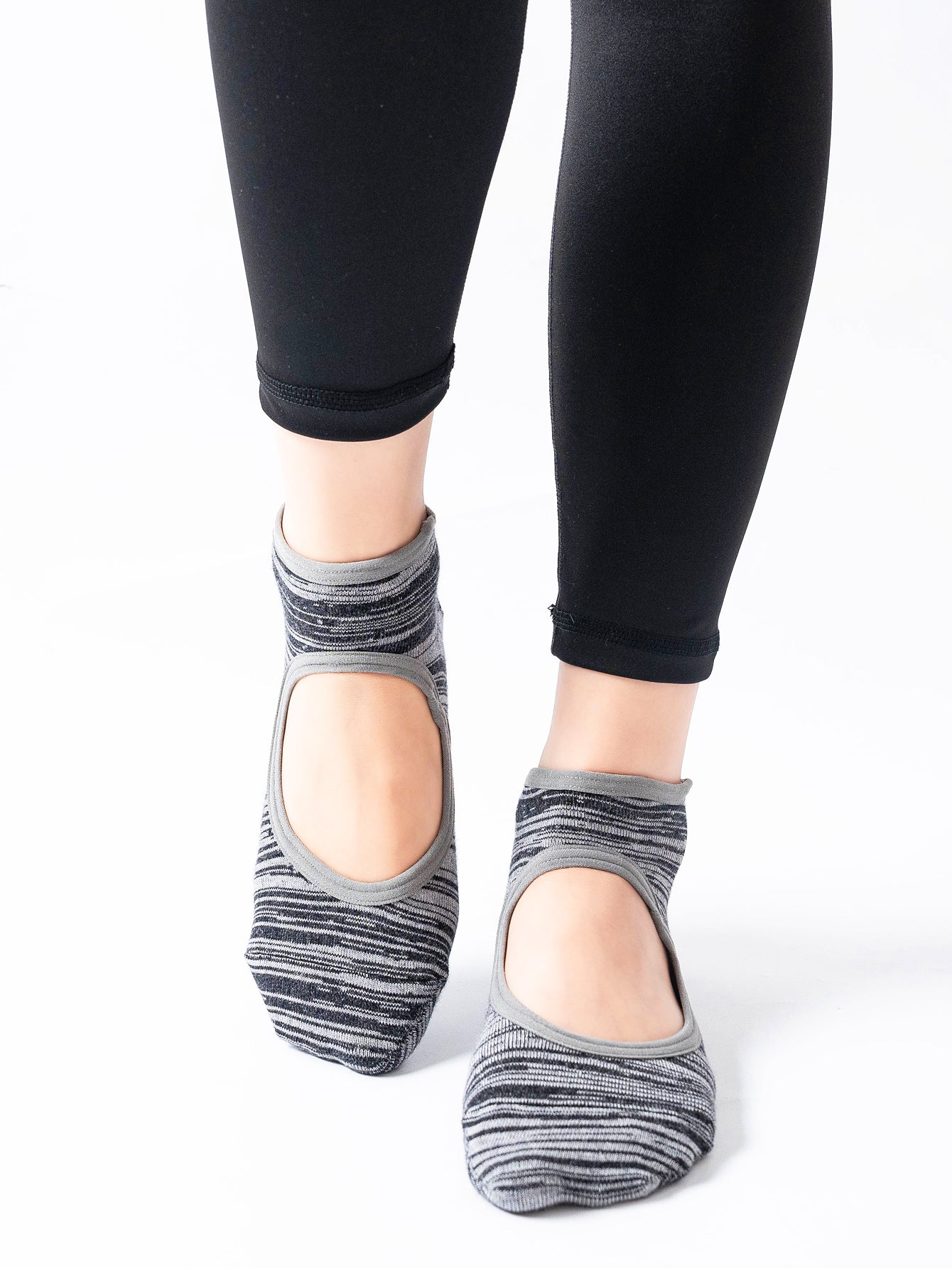 【Yoga Socks】E3黑灰-女士段色圆头瑜伽普拉提运动袜