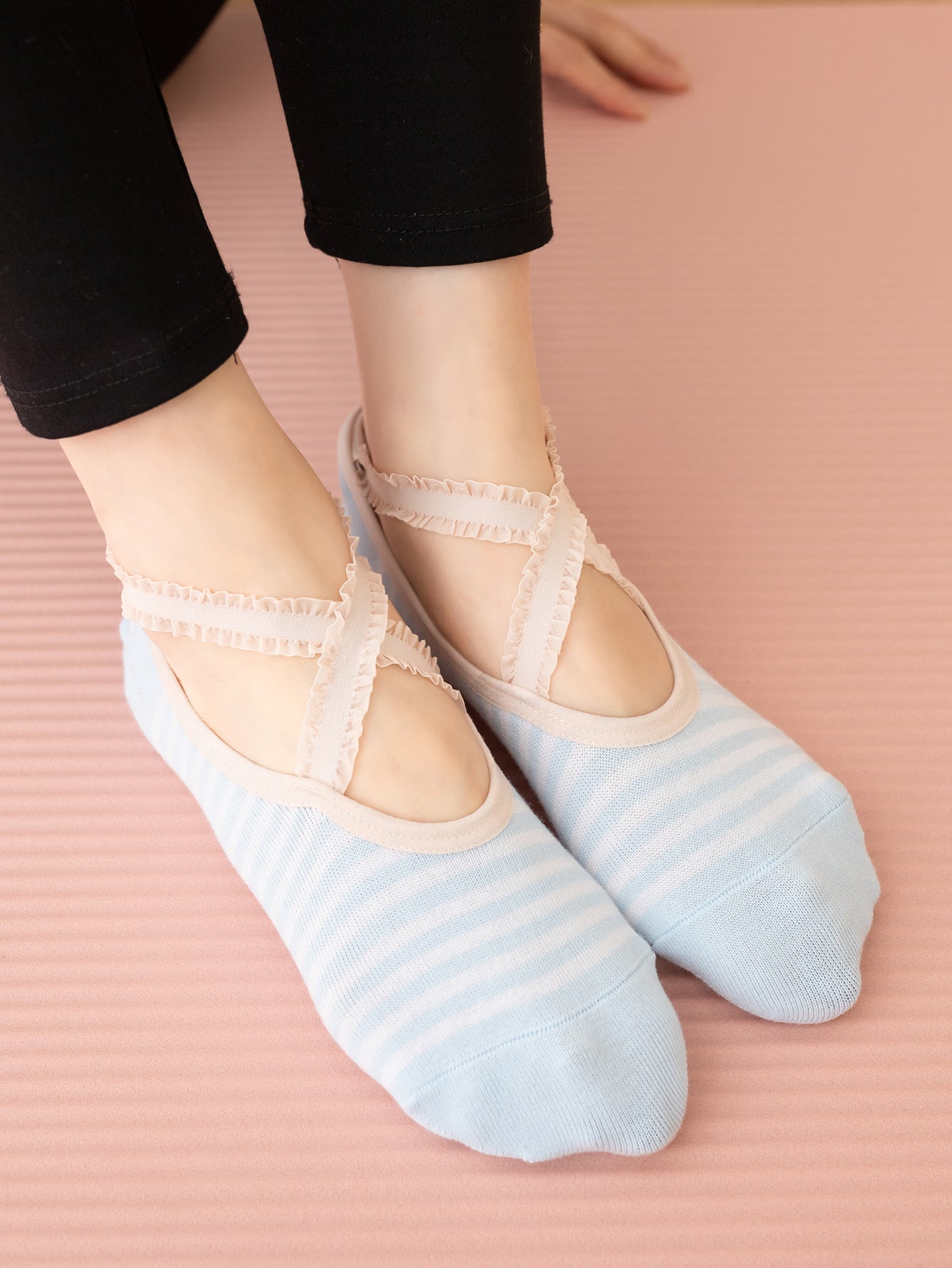 【Yoga Socks】R2浅蓝-女士花边条纹圆头瑜伽普拉提运动袜
