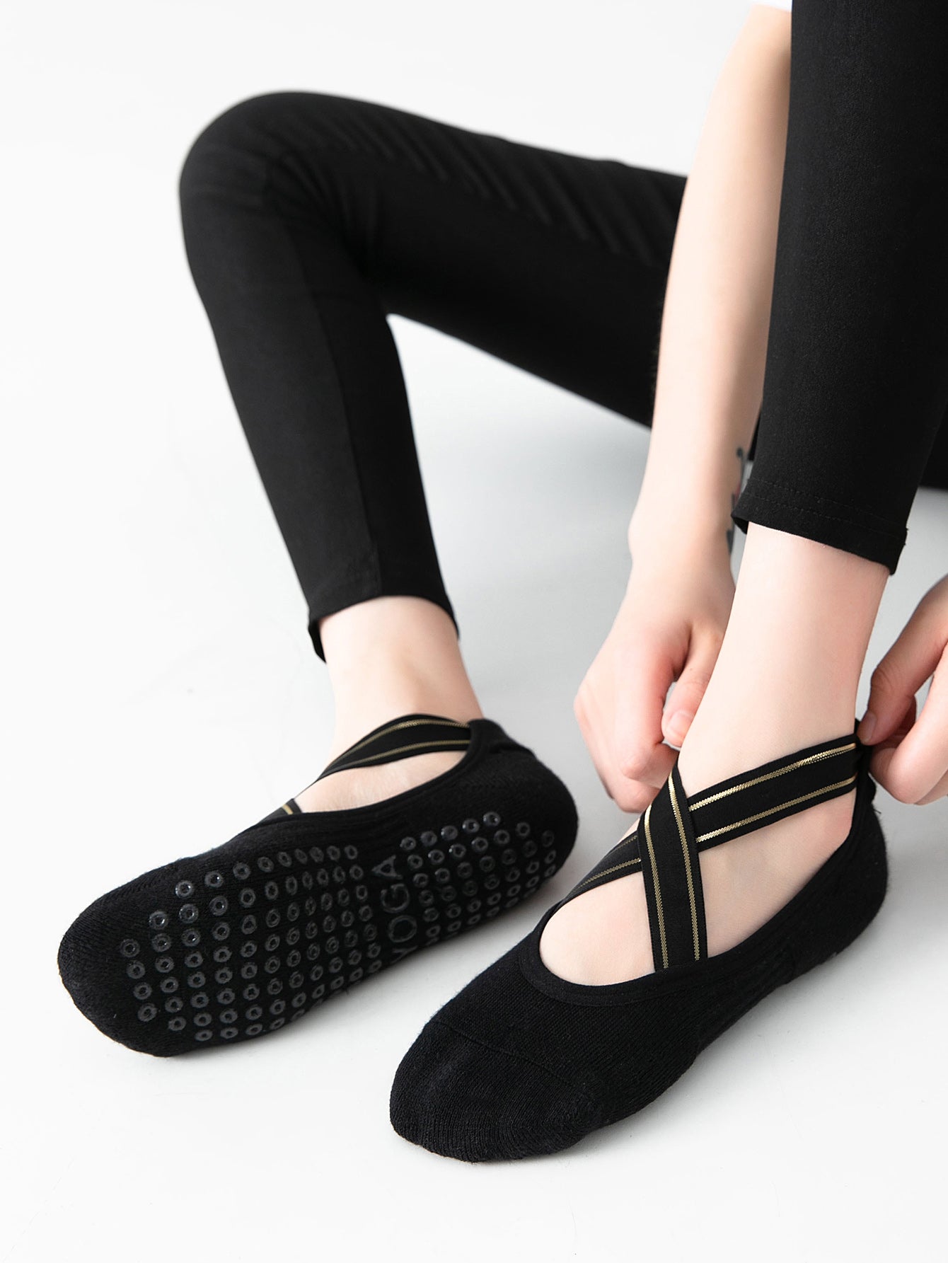 【Yoga Socks】Q1黑色-女士毛圈圆头瑜伽普拉提运动袜