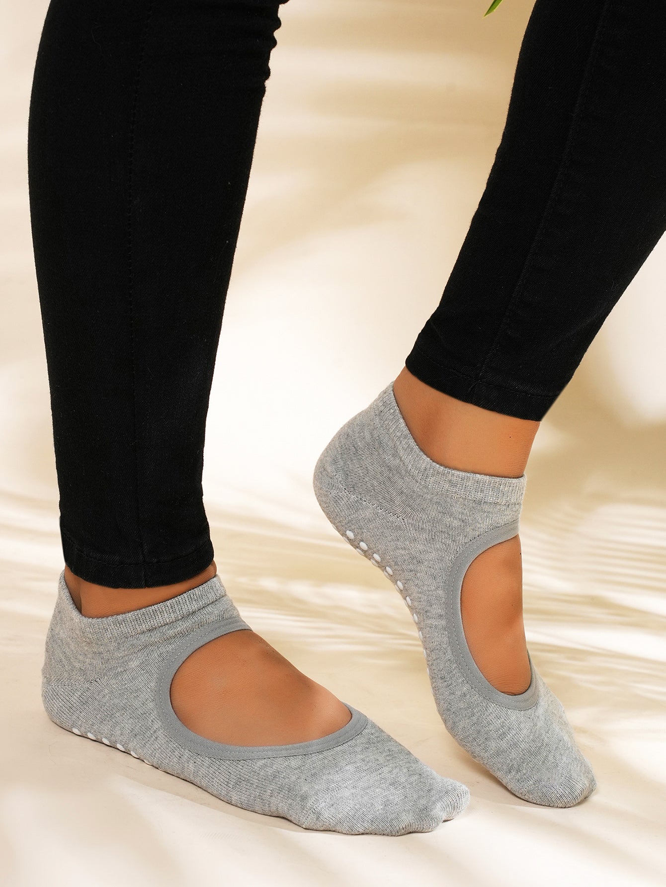 【Yoga Socks】E2浅麻灰-女士圆头瑜伽普拉提运动袜