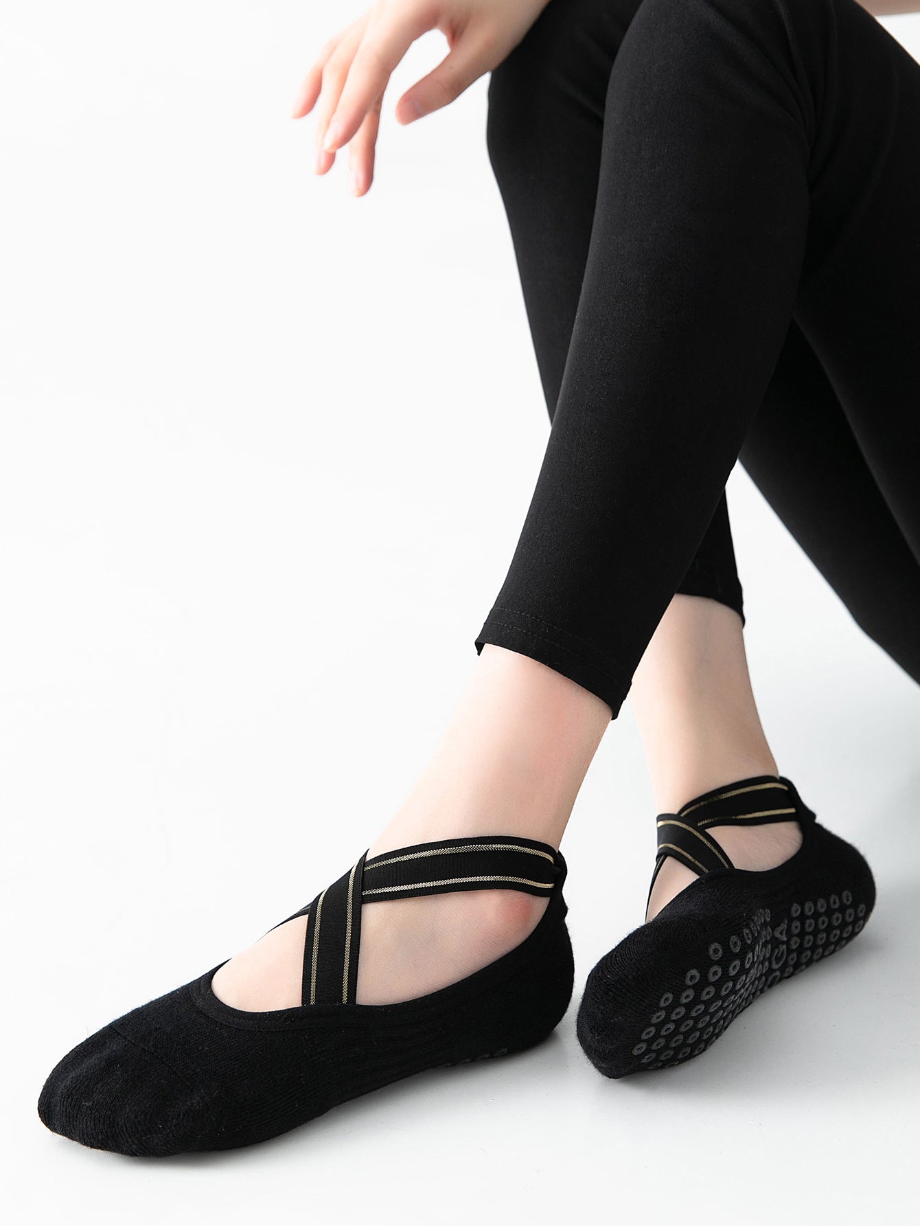 【Yoga Socks】Q1黑色-女士毛圈圆头瑜伽普拉提运动袜
